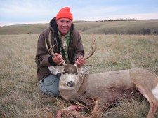 Al Kulbel from Brandon, SD deer shot on November 12, 2006.